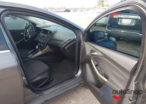 2012 Ford Focus Sel z USA, uszkodzony, nr VIN 1FAHP3M26CL450949